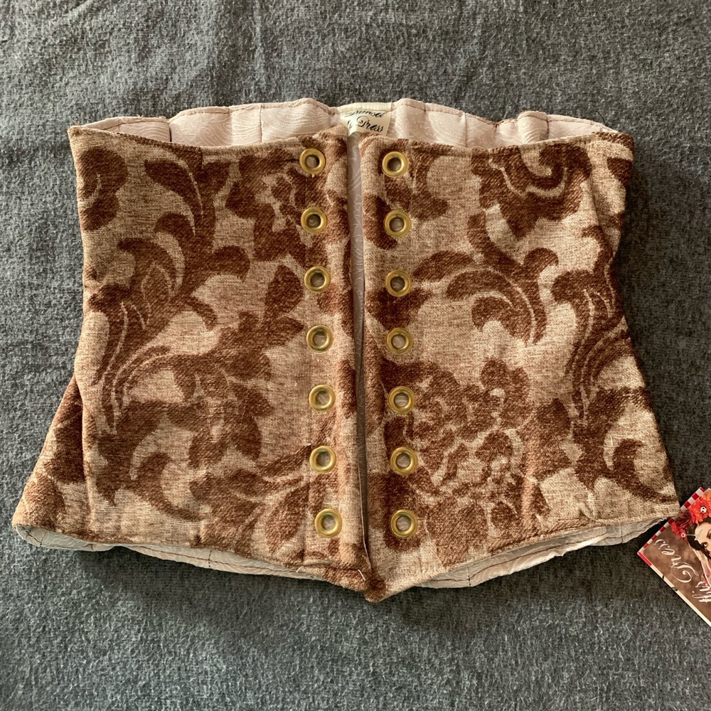 Brown Floral Waist Corset by Damsel In This Dress, NWT